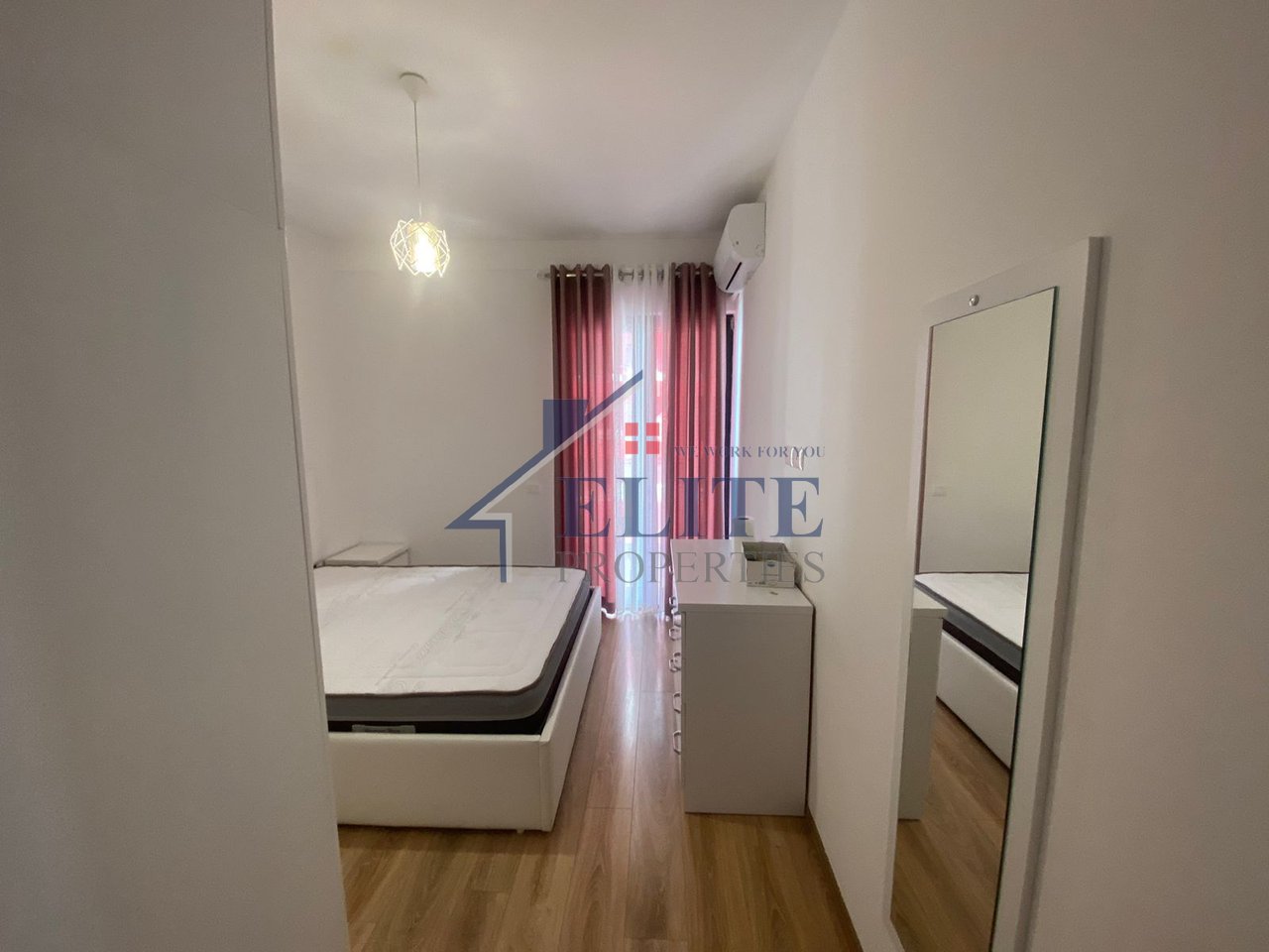 Farmacia 10, two bedroom apartment for rent