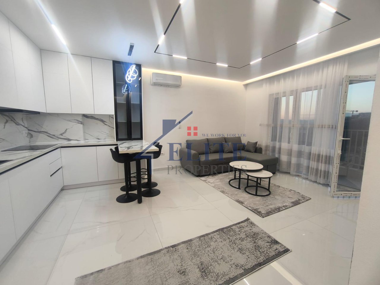 Zogu i Zi, one bedroom apartment for rent