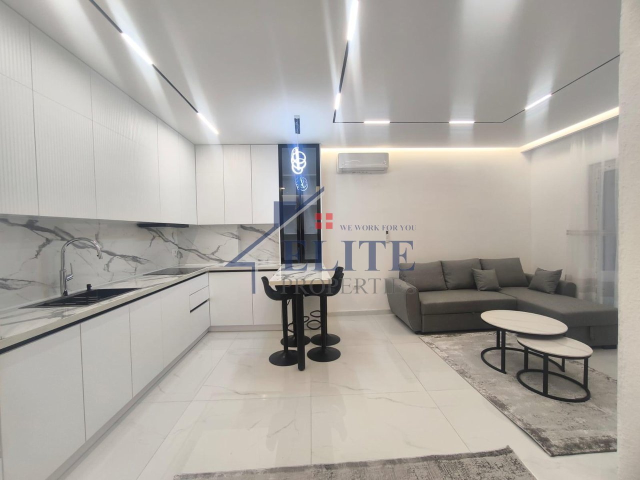 Zogu i Zi, one bedroom apartment for rent