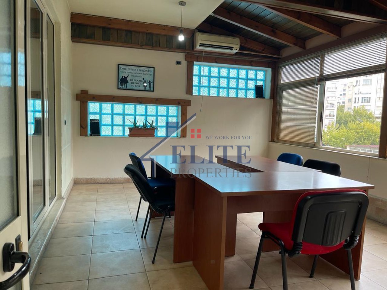 Don Bosko, zyrë me qira