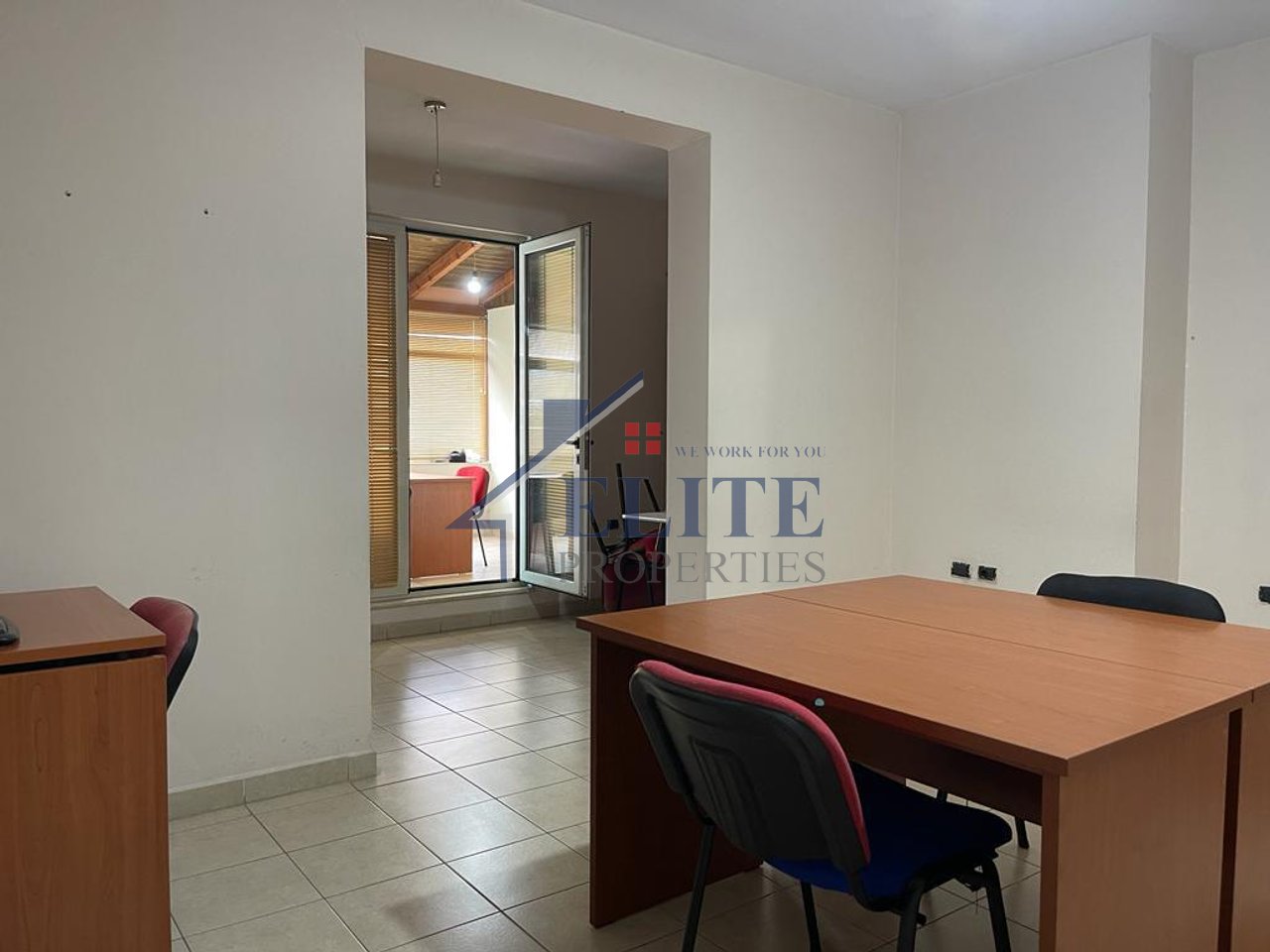 Don Bosko, zyrë me qira