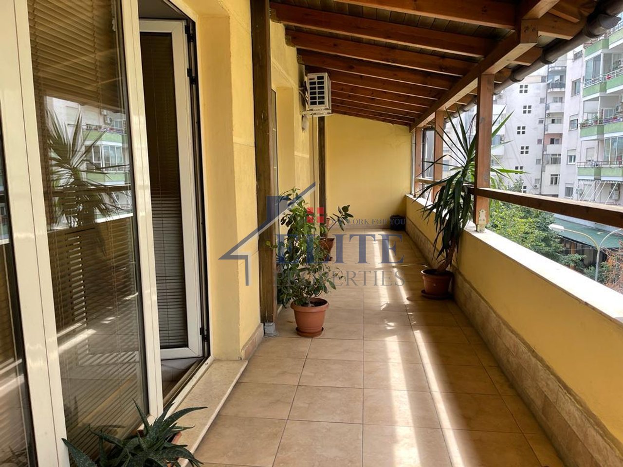 Don Bosko, zyrë me qira