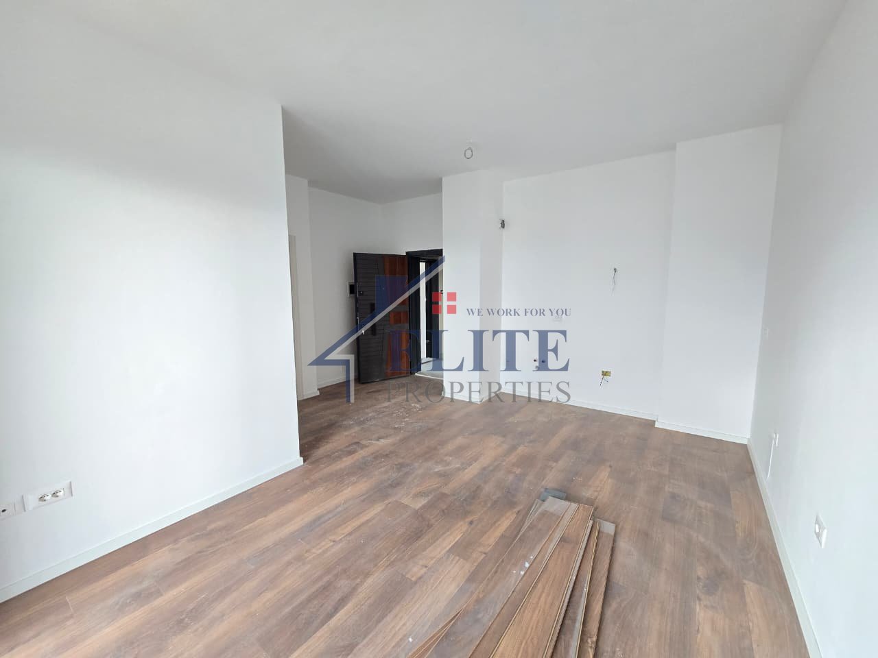 Golden Hands – Paskuqan, apartament 2+1 në shitje