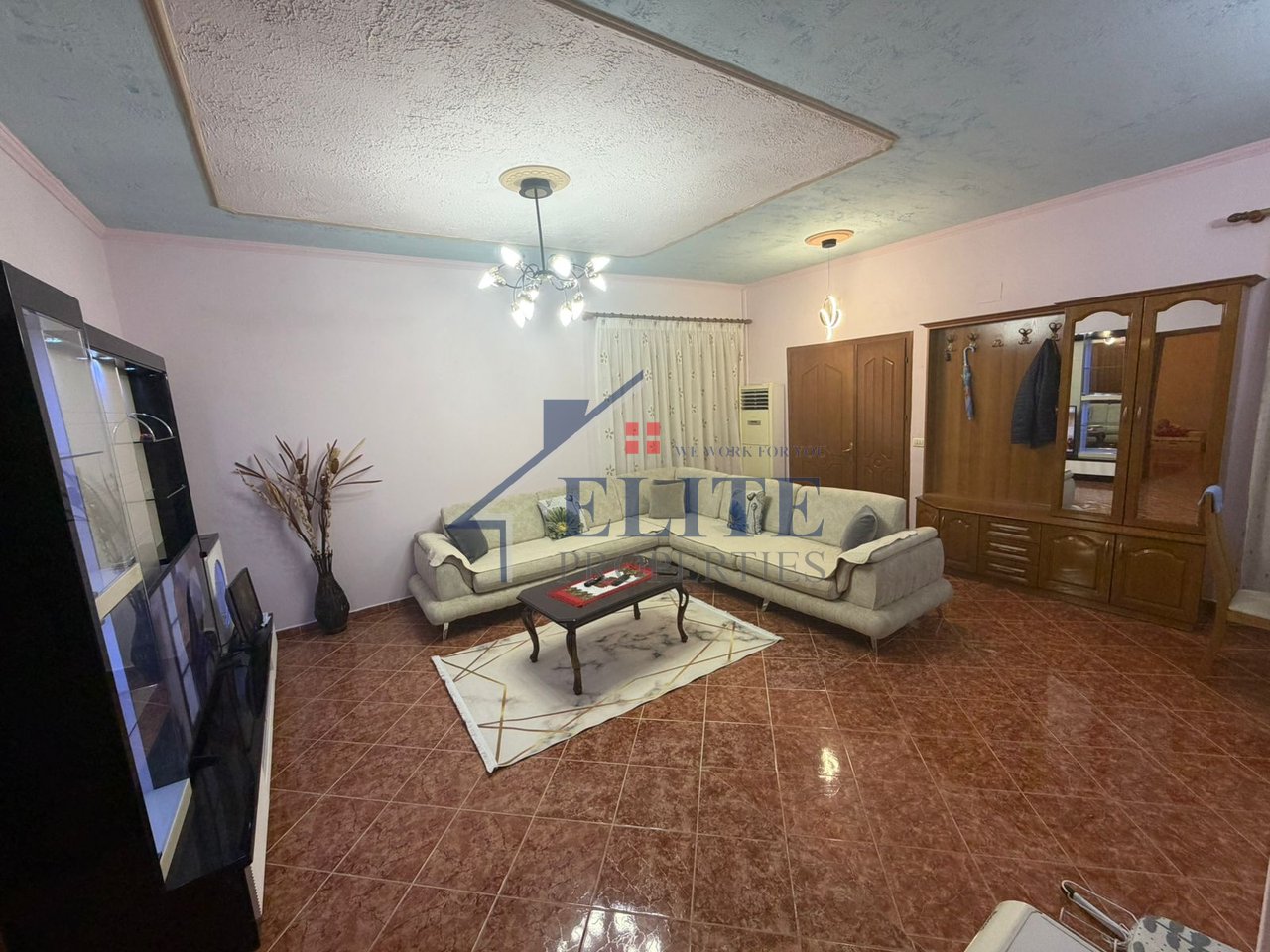 Zogu i Zi – two bedroom apartment for rent