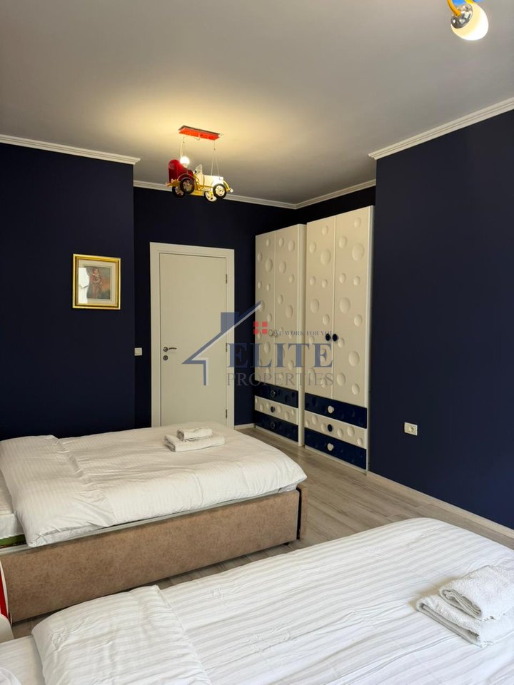 Komuna e Parisit  –  apartament 2+1+2 me qira