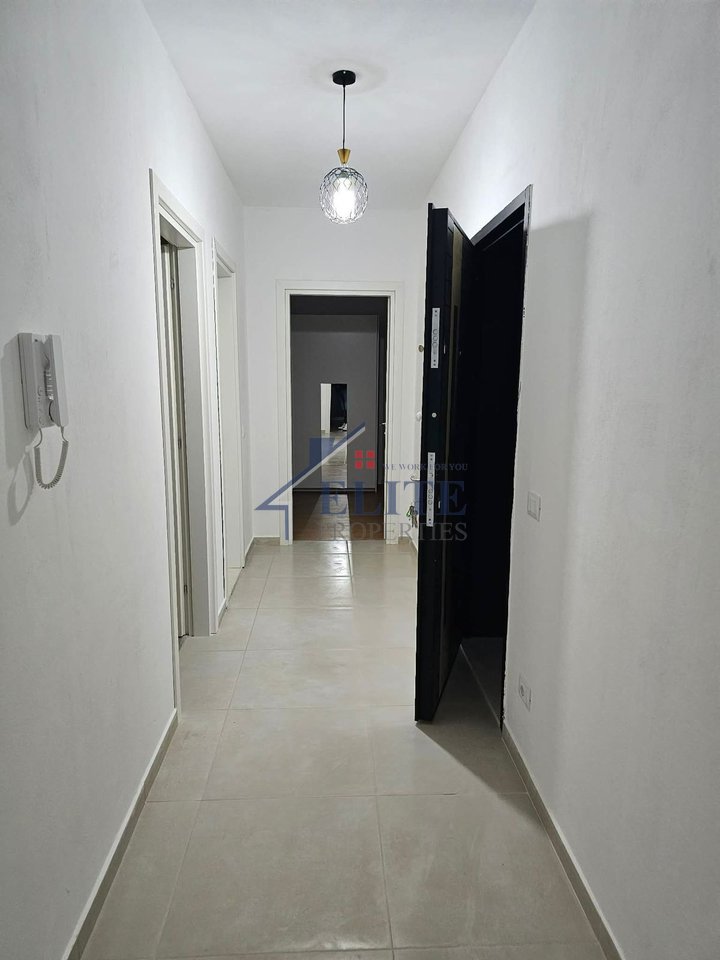 Univers City, apartament 2+1 me qira