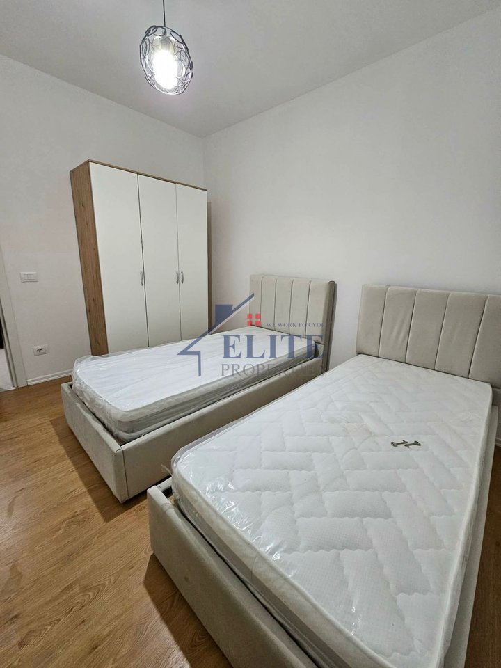 Univers City, apartament 2+1 me qira