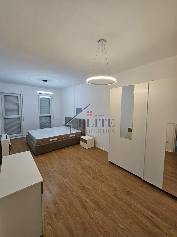 Univers City, apartament 2+1 me qira