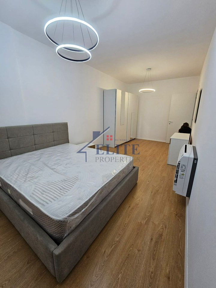 Univers City, apartament 2+1 me qira