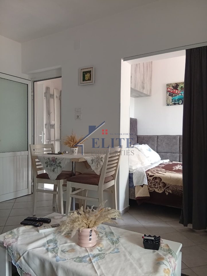 Rruga Kavajes - Garsoniere me qira