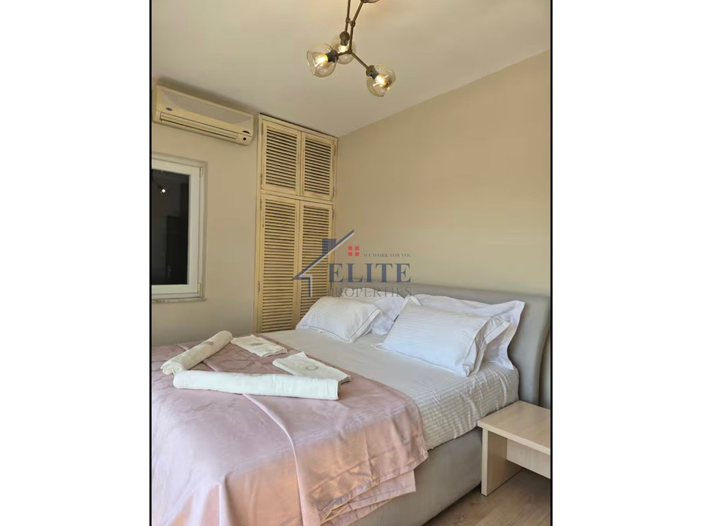 Ish-Blloku, attico in affitto