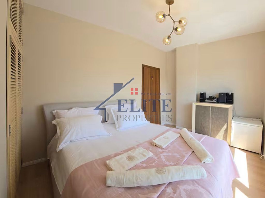 Ish-Blloku, attico in affitto