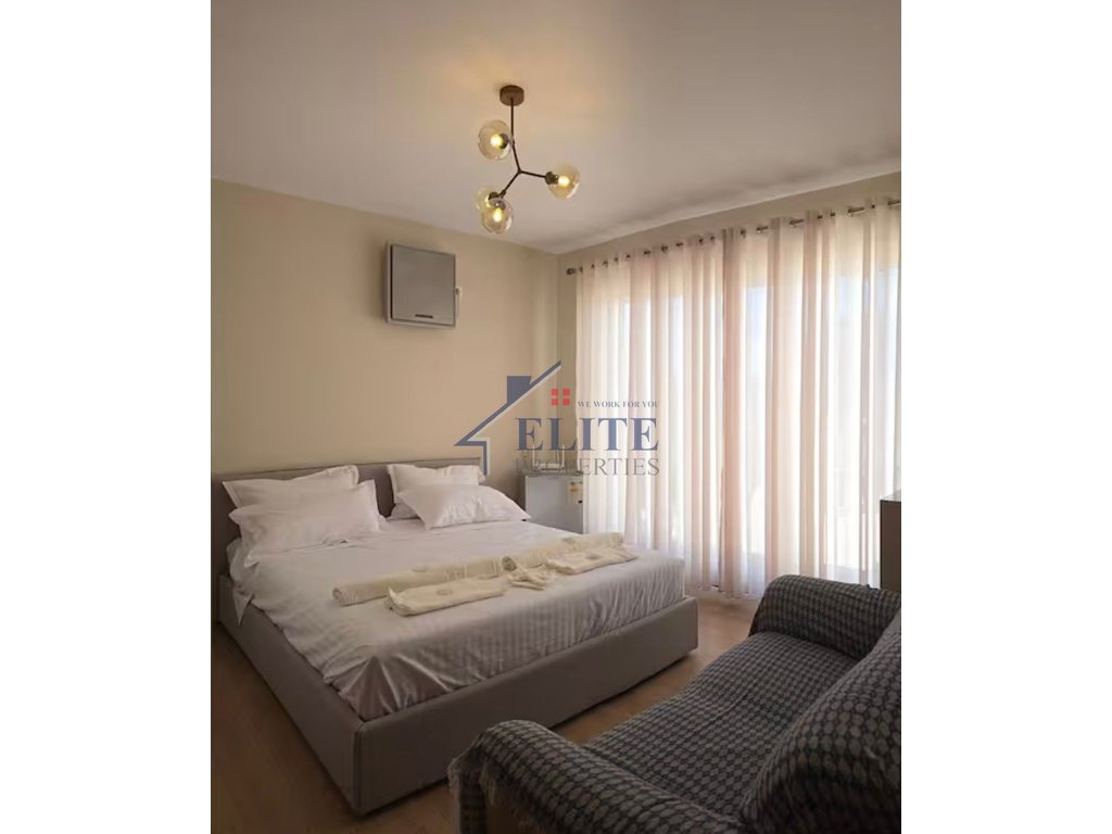 Ish-Blloku, attico in affitto