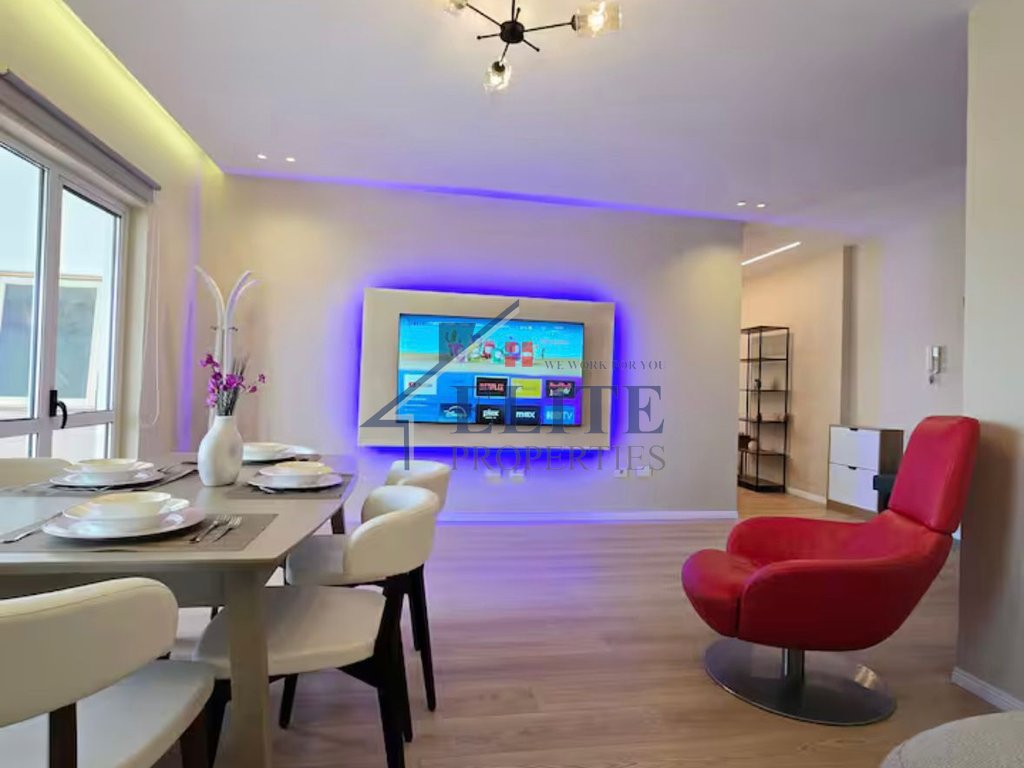 Ish-Blloku, attico in affitto