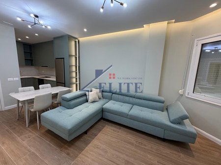 Appartamento con due camere da letto in affitto vicino alla Facoltà di Economia