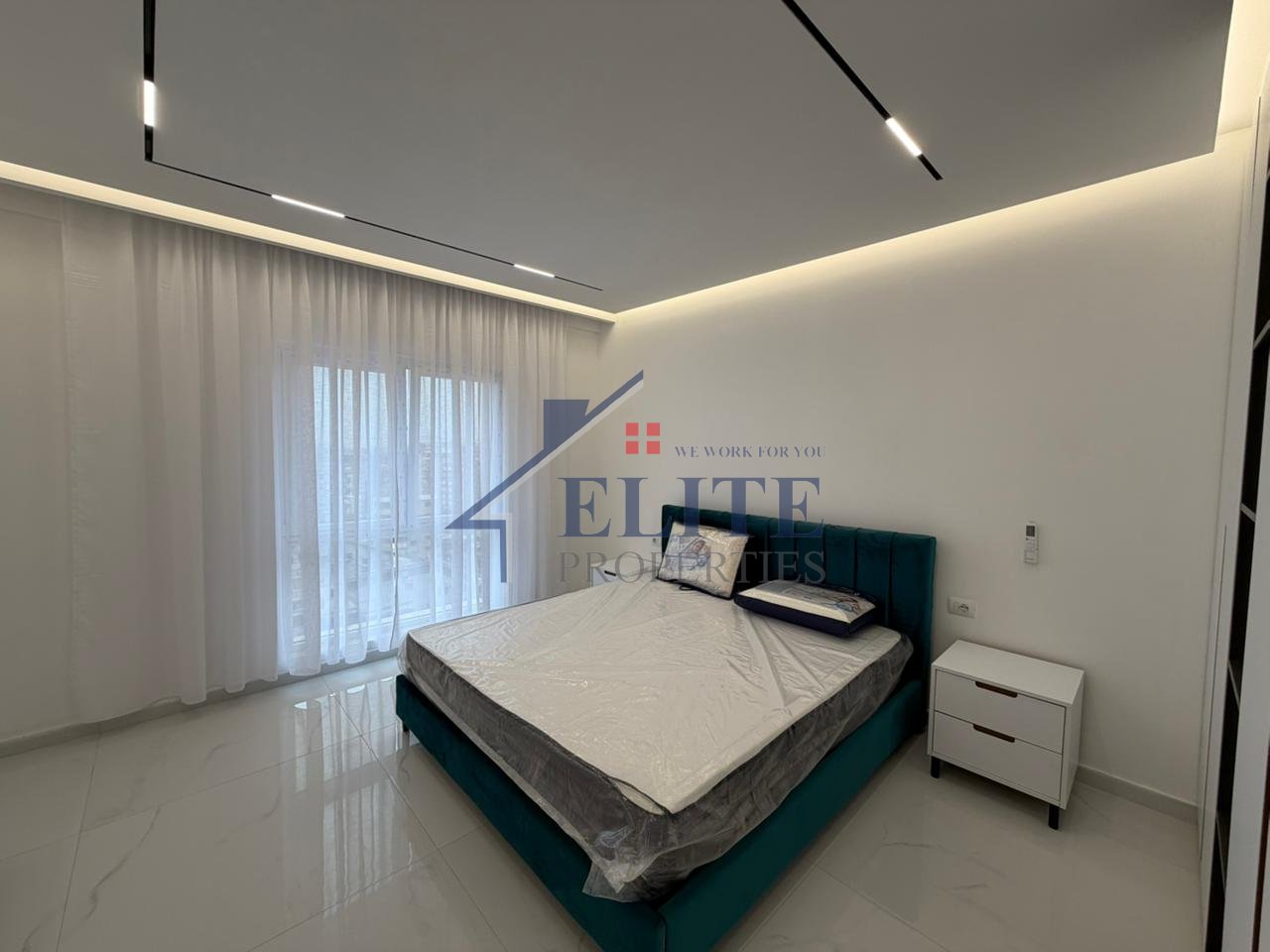 Zogu i Zi, one bedroom apartment for rent