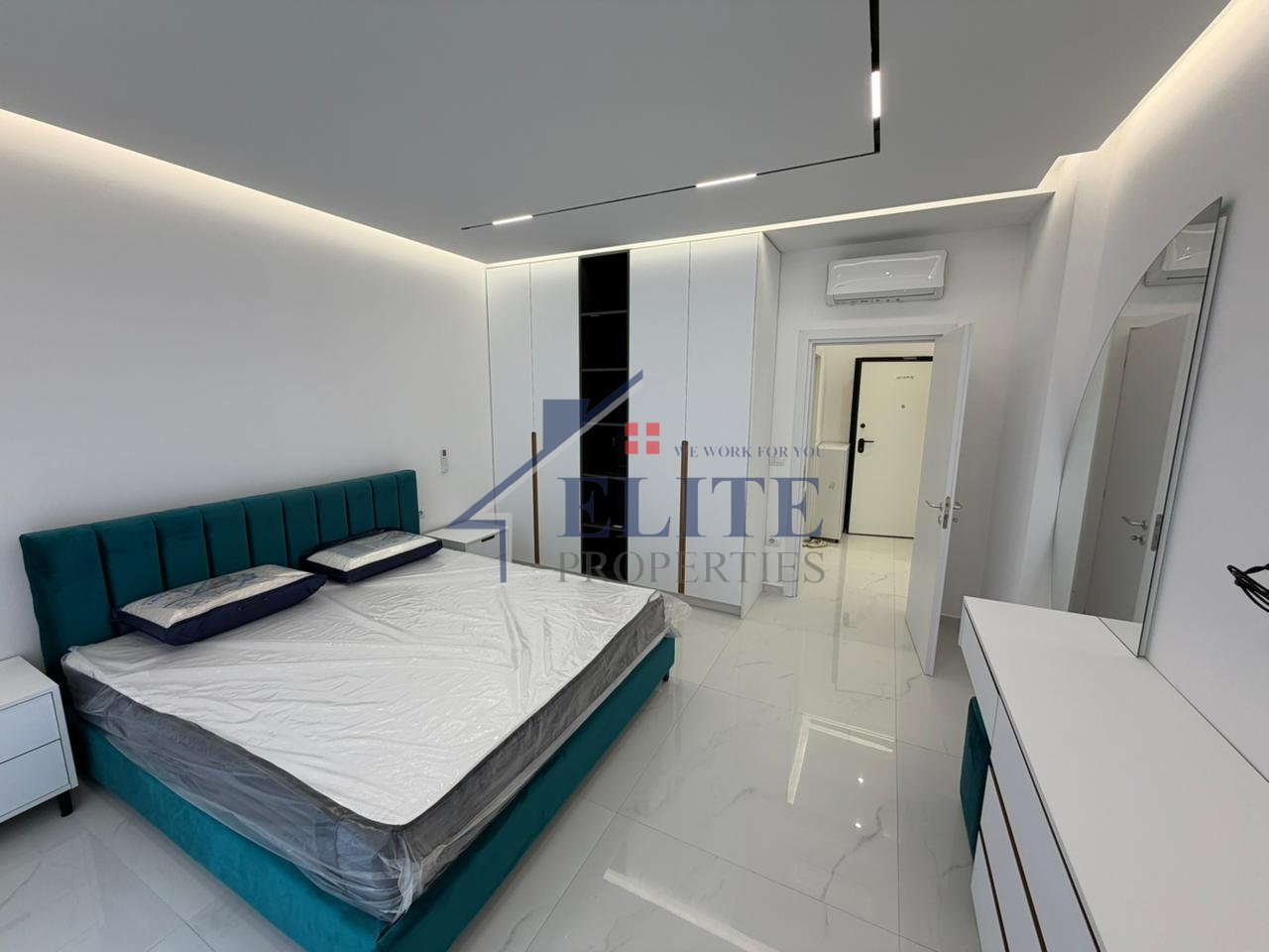 Zogu i Zi, one bedroom apartment for rent