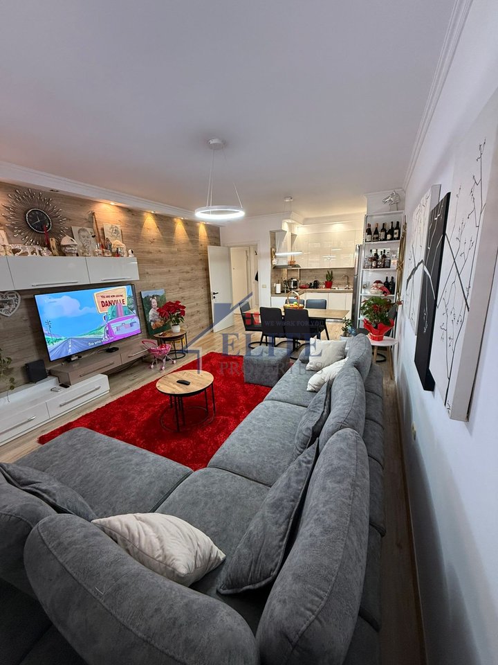 Astir, apartament 2+1 në shitje