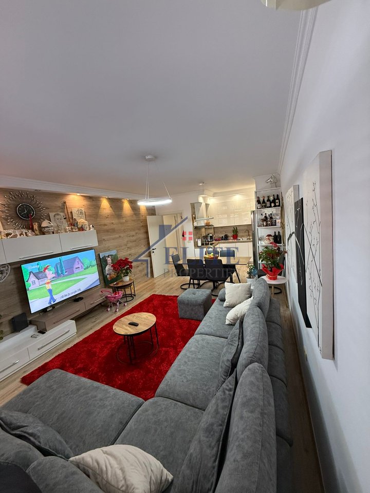 Astir, apartament 2+1 në shitje