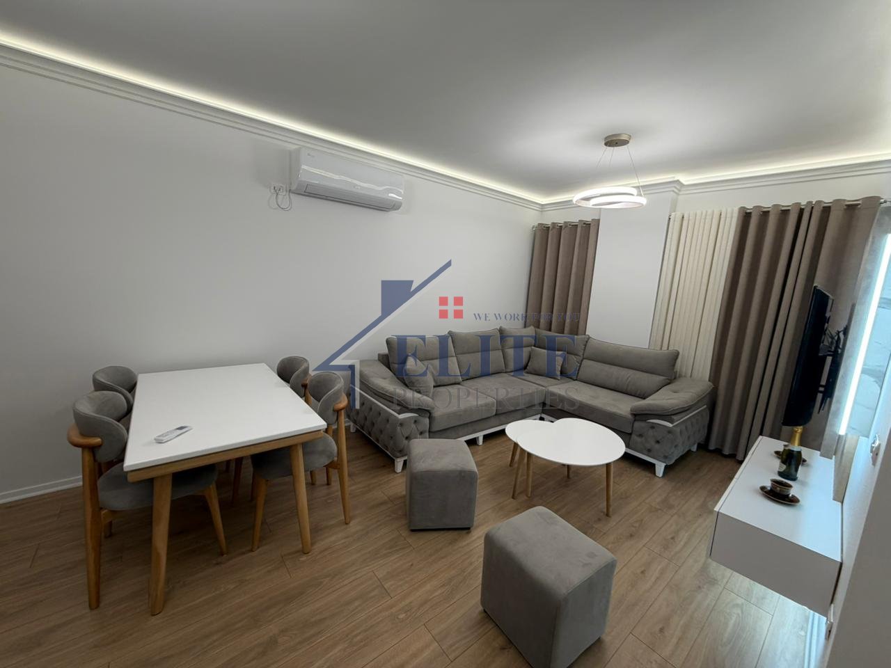 Palazzo con Freccia, appartamento 2+1 in affitto