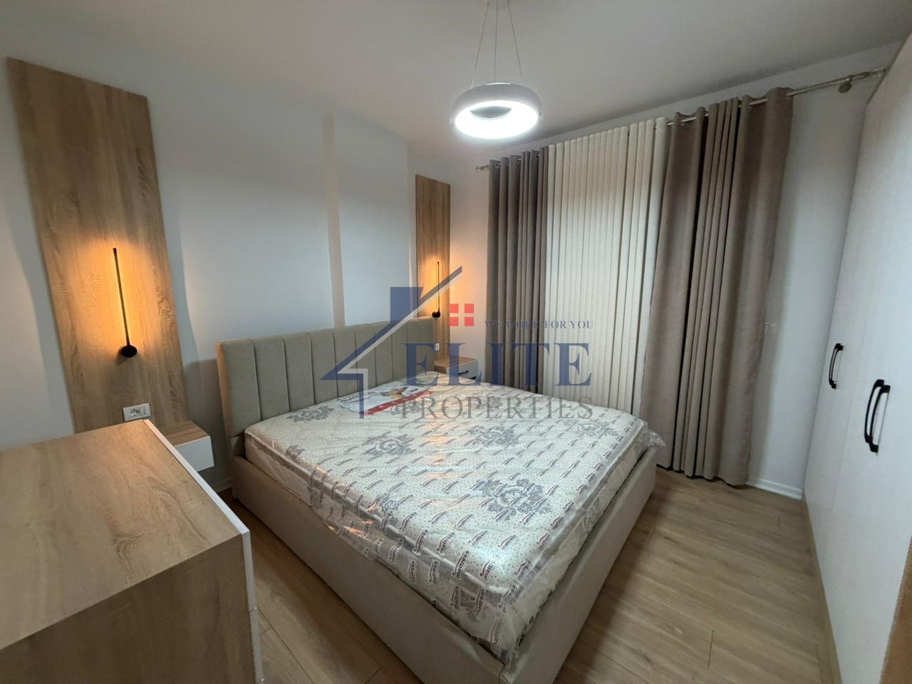 Palazzo con Freccia, appartamento 2+1 in affitto