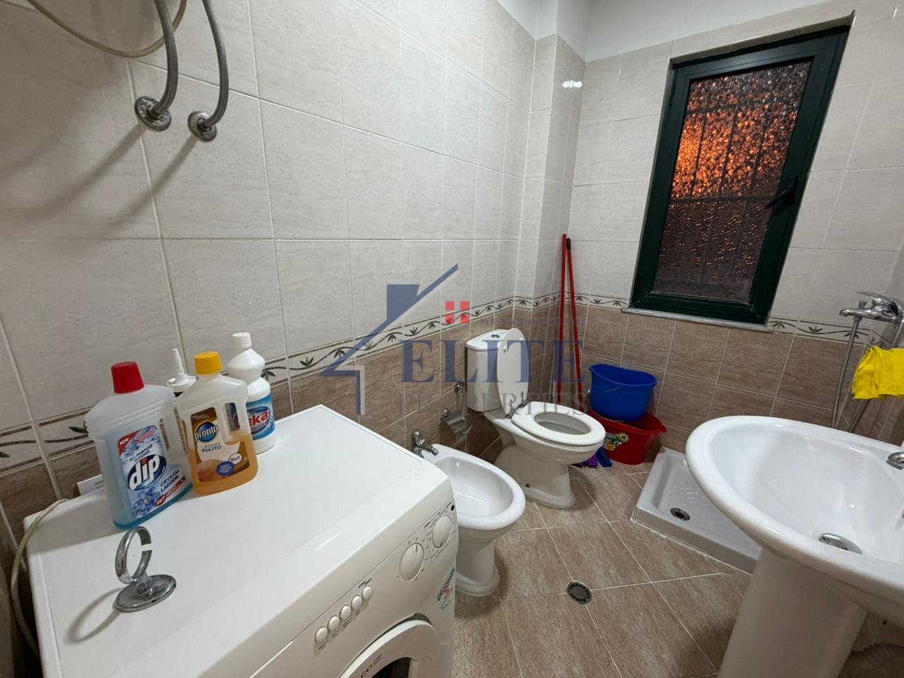 Palazzo con Freccia, appartamento 2+1 in affitto