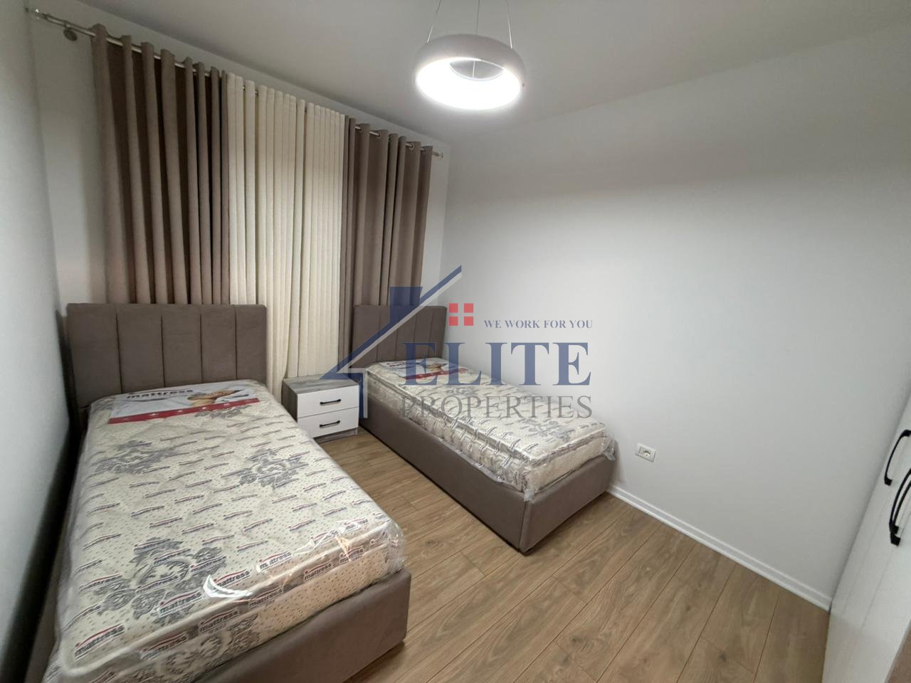 Palazzo con Freccia, appartamento 2+1 in affitto