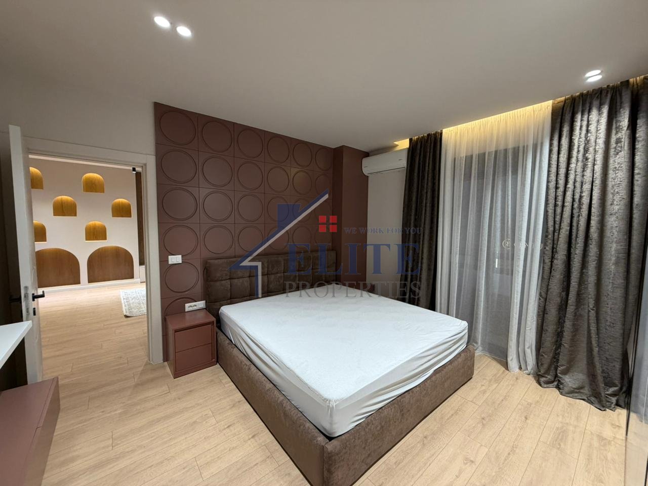 Rruga e Kosovarëve, apartament modern 3+1 me qira