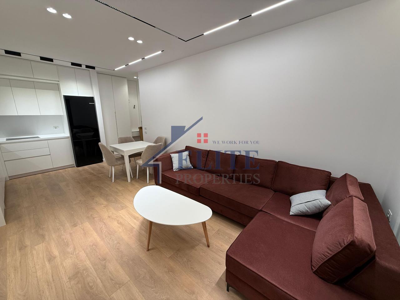 Ish Fusha e Aviacionit, apartament 3+1 për qira