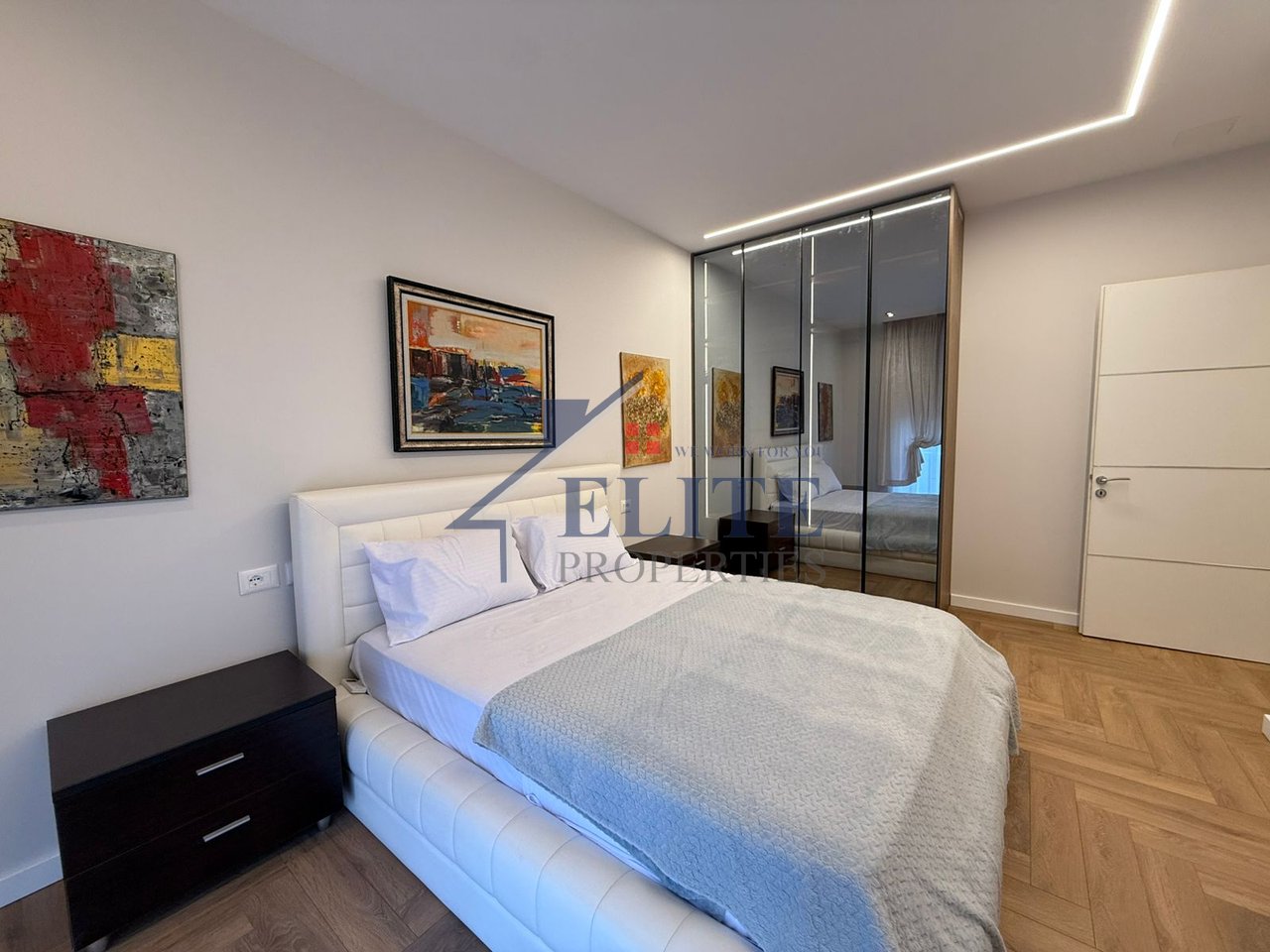 Pazari i Ri – apartament 2+1 me qira