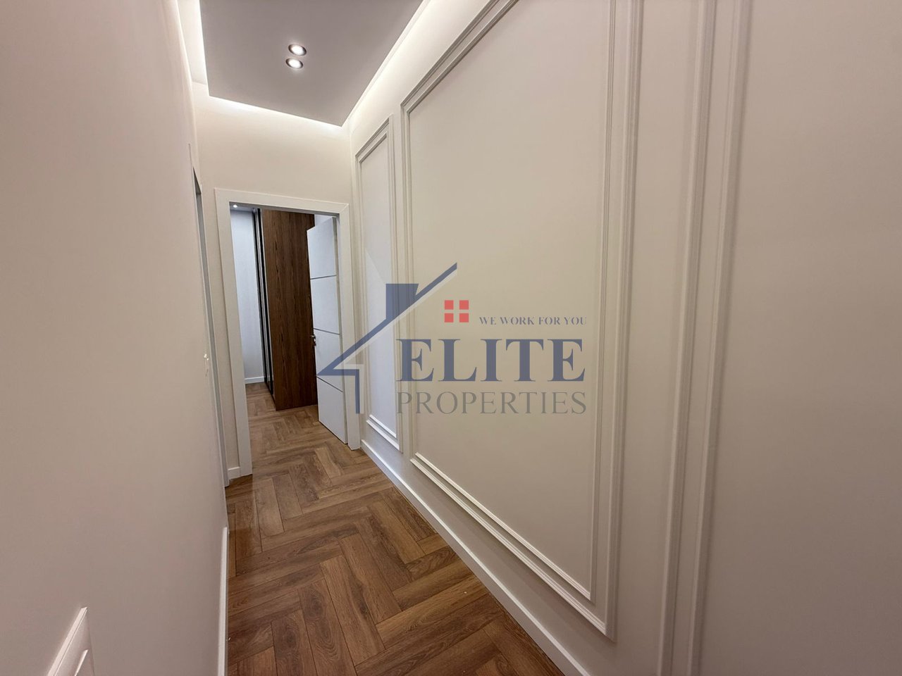 Pazari i Ri – apartament 2+1 me qira