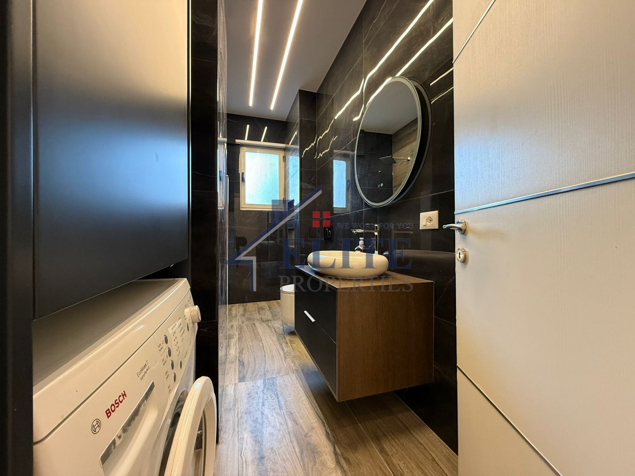 Pazari i Ri – apartament 2+1 me qira