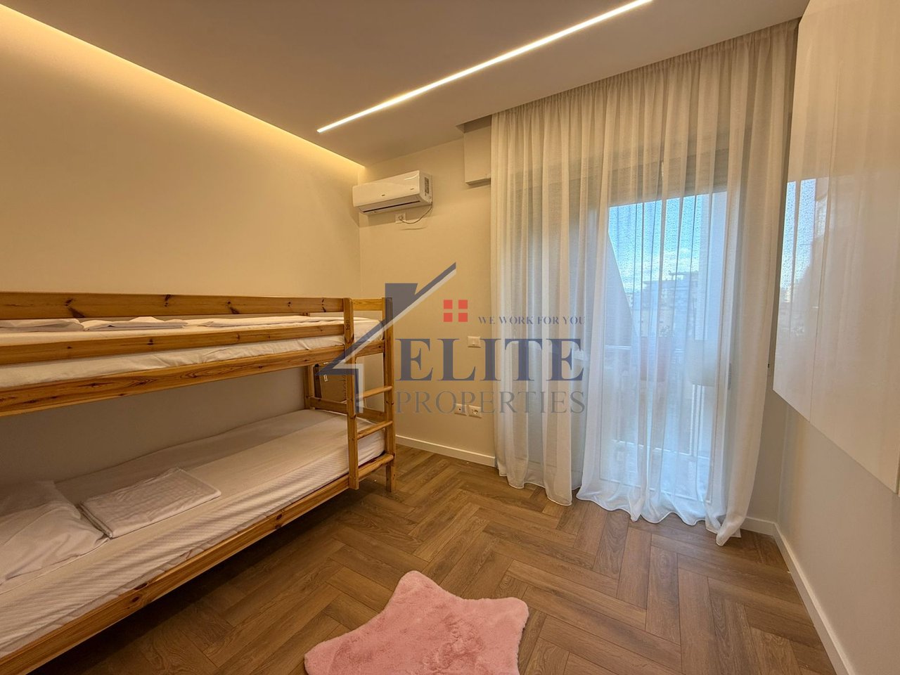 Pazari i Ri – apartament 2+1 me qira
