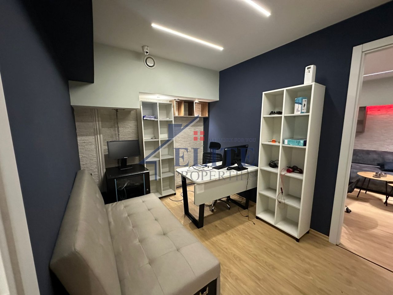 Kristal Center, commercial space for sale