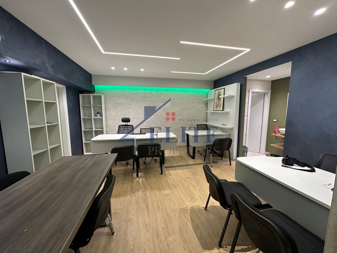 Kristal Center, commercial space for sale