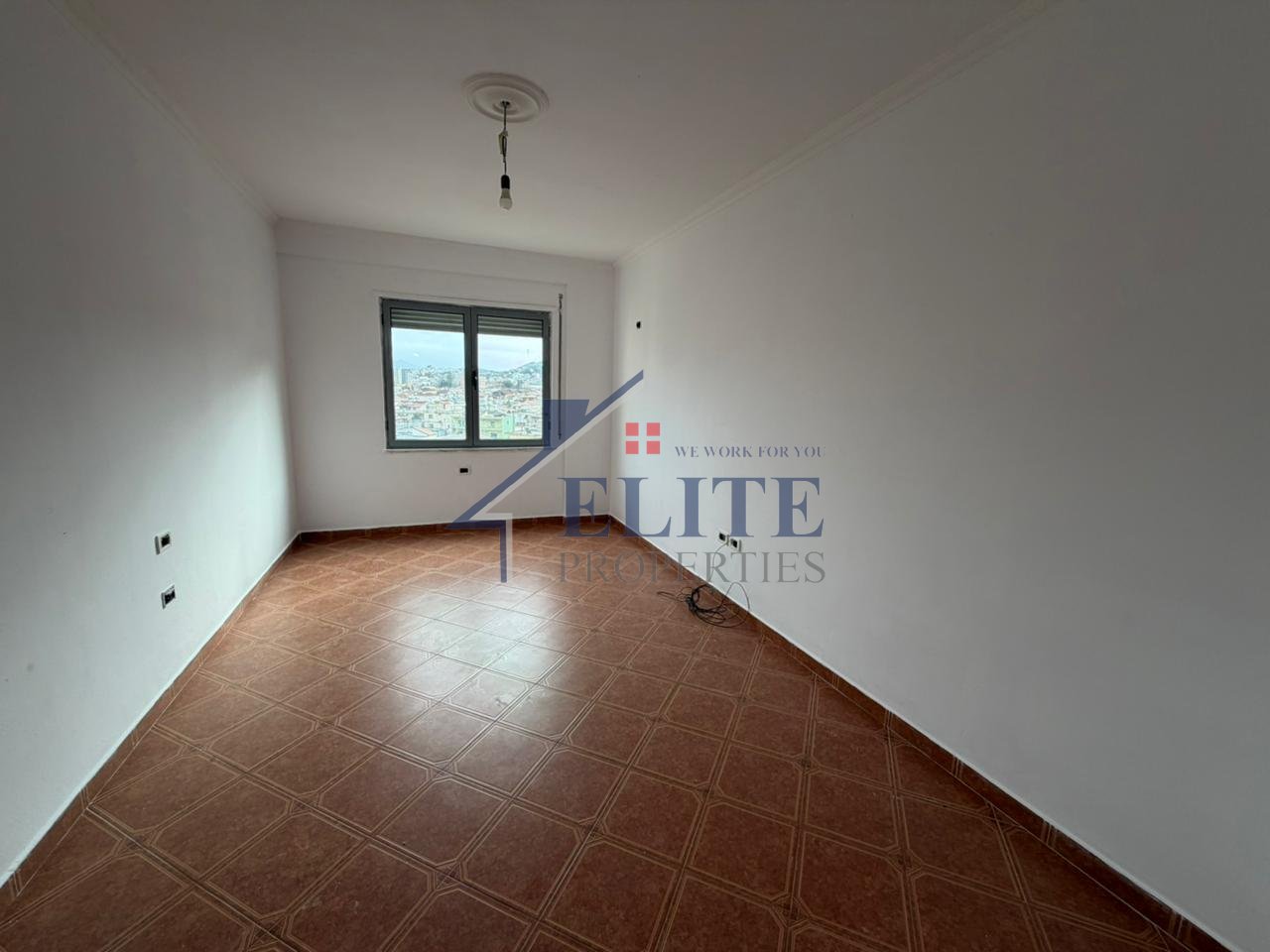 Pallatet Çabej, apartament 2+1 në shitje