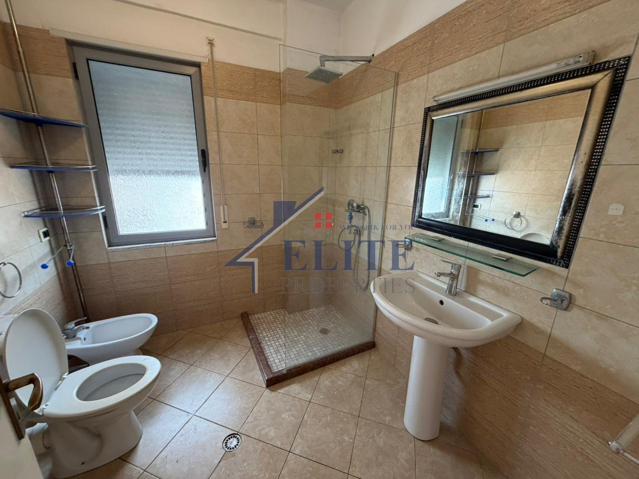 Pallatet Çabej, apartament 2+1 në shitje