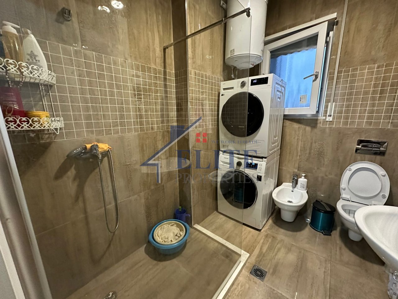 Pazari i Ri, apartament 2+1 në shitje