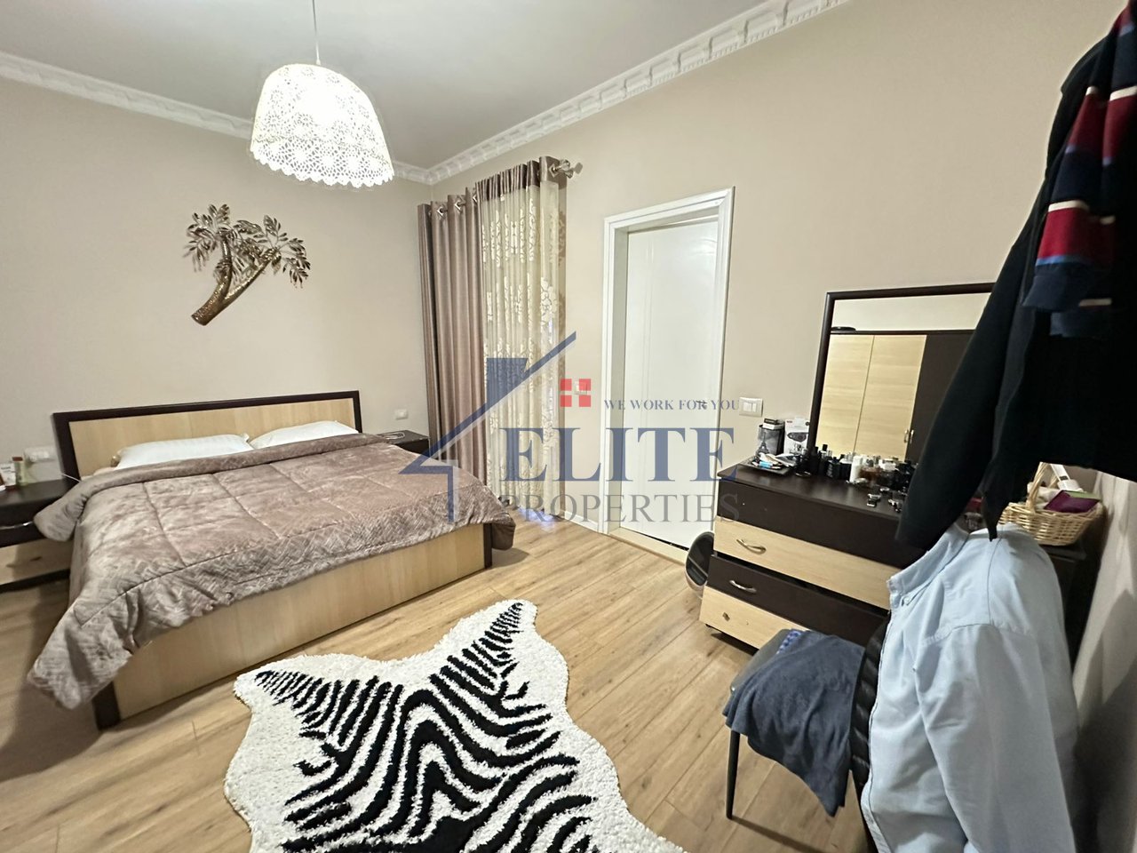 Pazari i Ri, apartament 2+1 në shitje