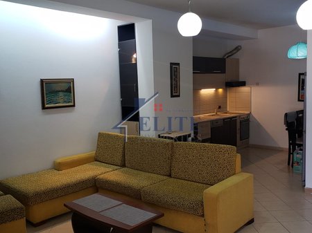 Bllok, appartamento 1+1 in affitto | vicino a Xheko Imperial