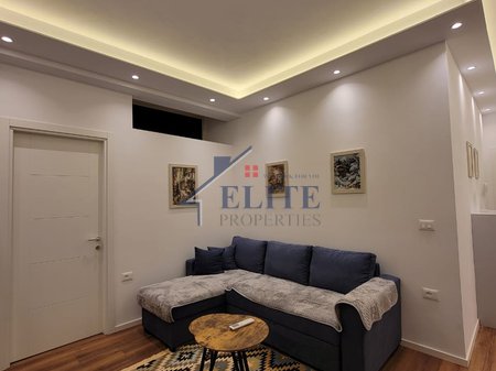 Rruga e Durrësit, apartament 1+1 me qira