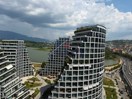Lake View Residence, at the artificial lake of Tirana, 2+1 apartment + parking space for sale