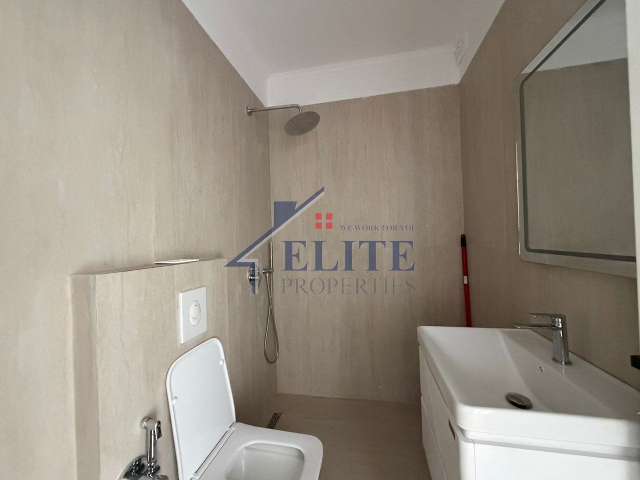 Rruga Dritan Hoxha, apartament 1+1 në shitje