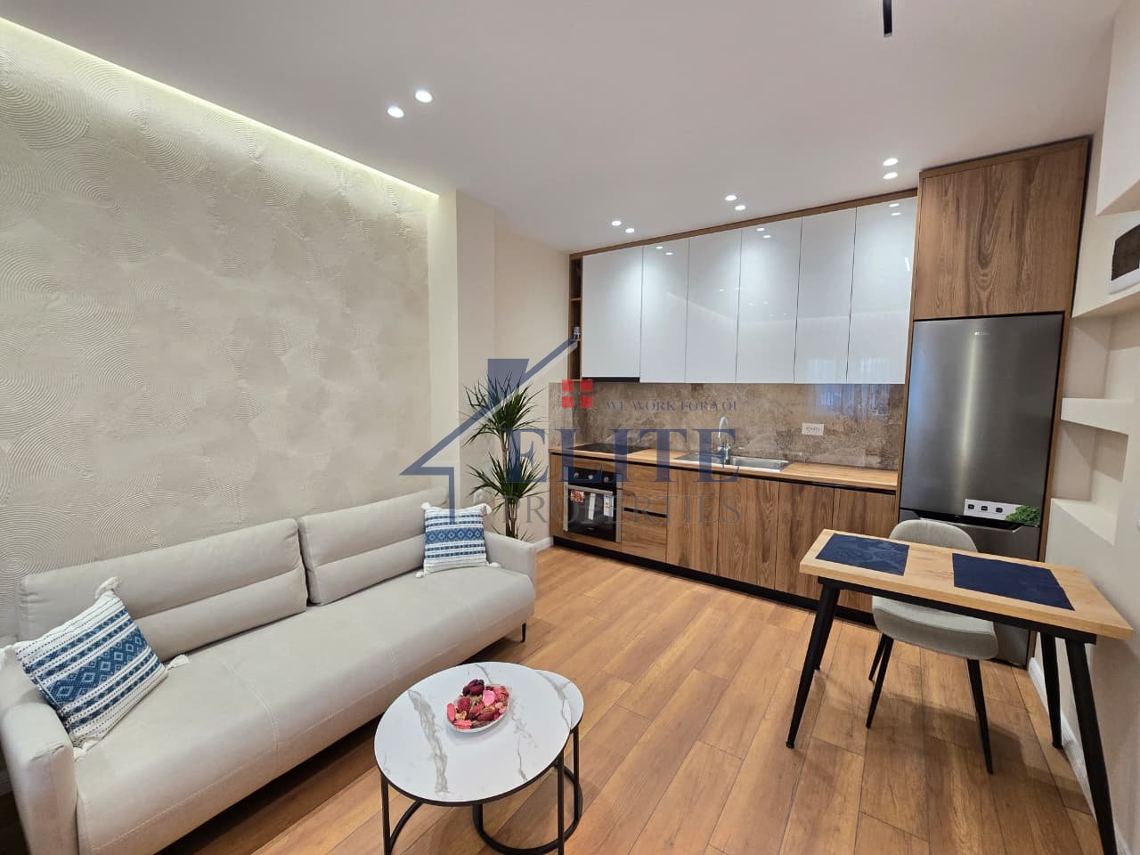 Pazari i Ri, modern studio apartment for sale