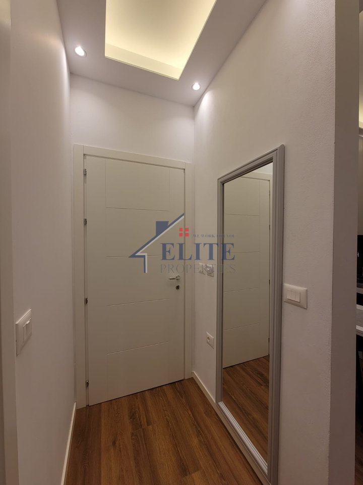 Rruga e Durrësit, apartament 1+1 me qira