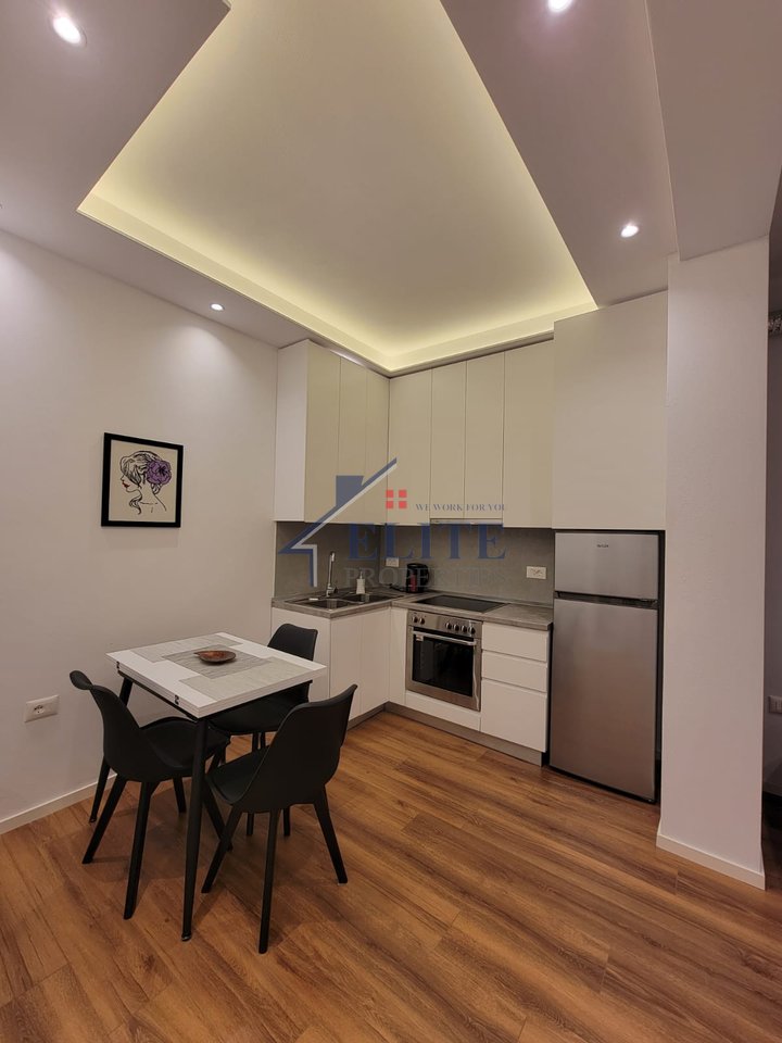 Rruga e Durrësit, apartament 1+1 me qira