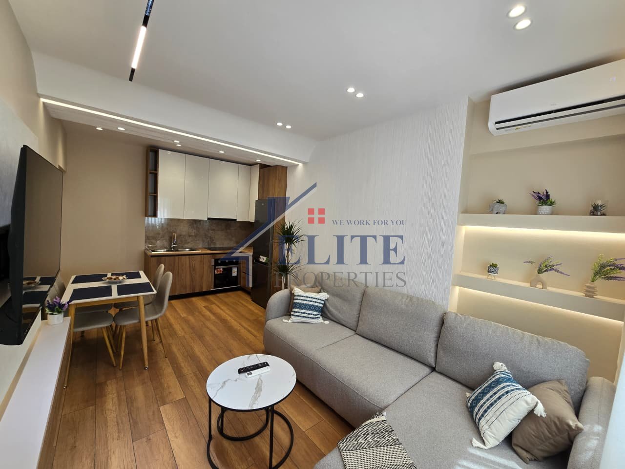 Pazari i Ri , 1+1 apartment for sale