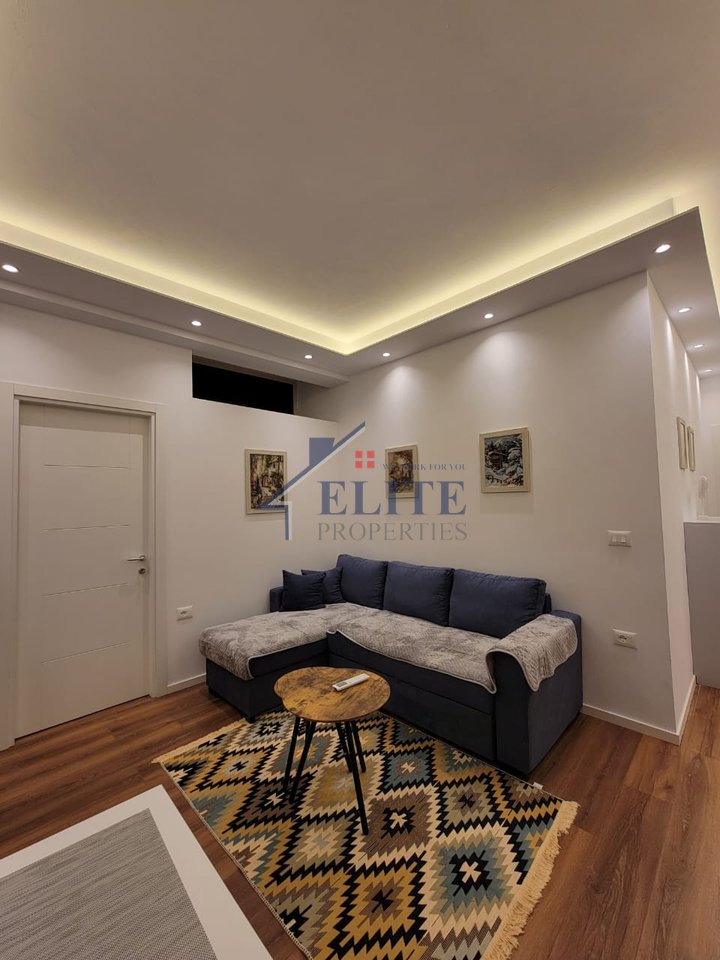Rruga e Durrësit, apartament 1+1 me qira