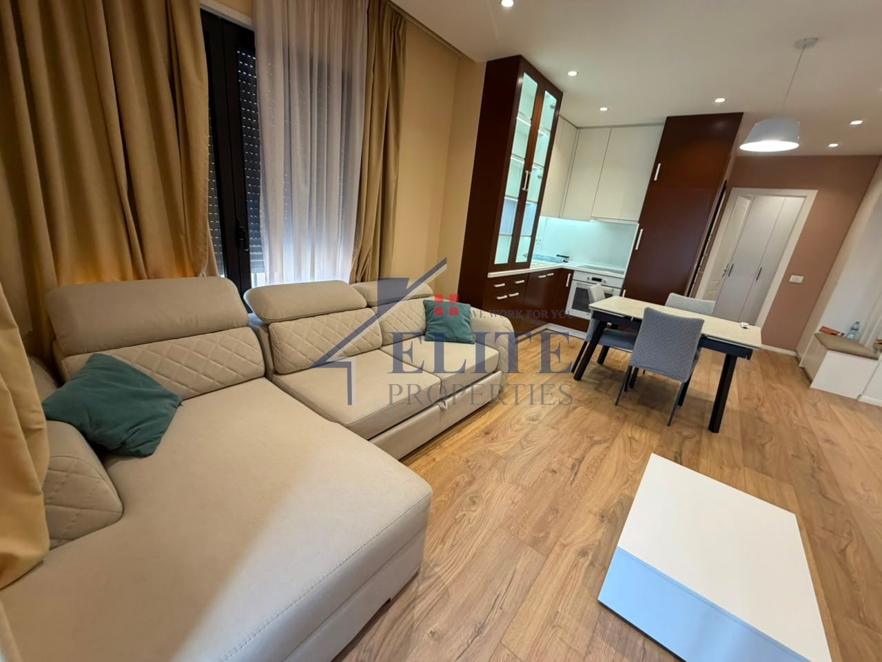 Green City, super apartament 2+1 me qira