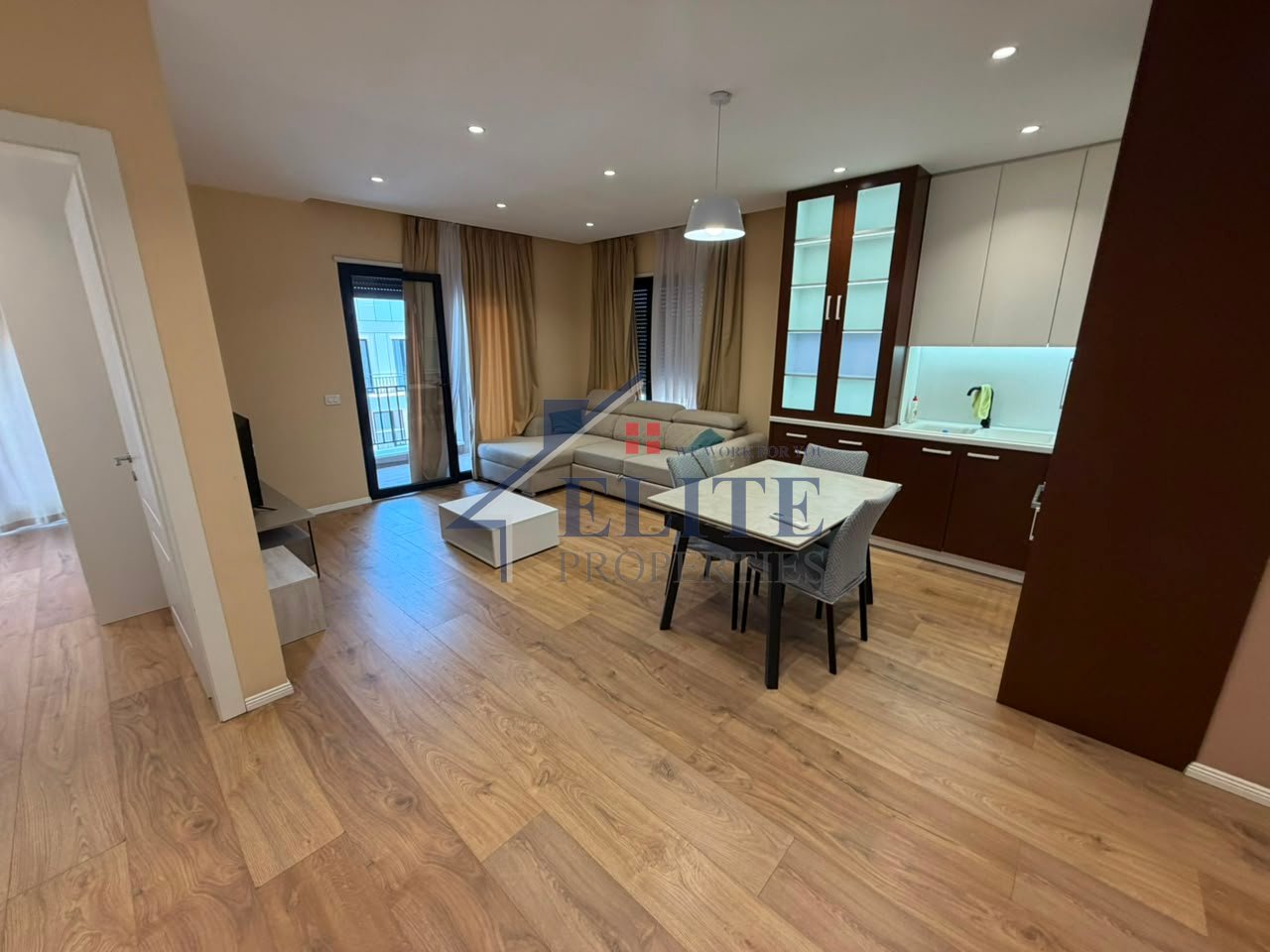 Green City, super apartament 2+1 me qira